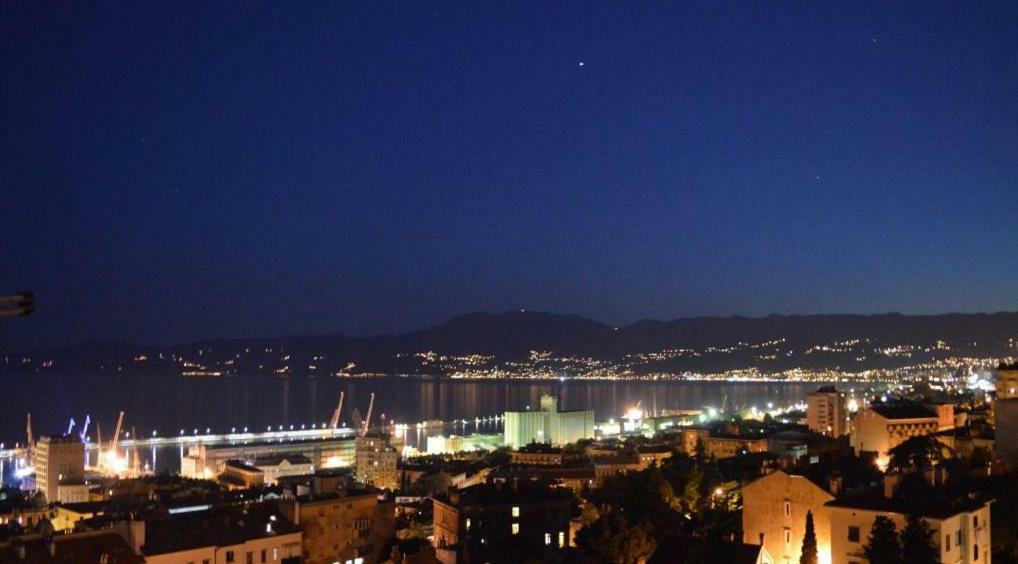 Sentona Apartment Rijeka Bagian luar foto